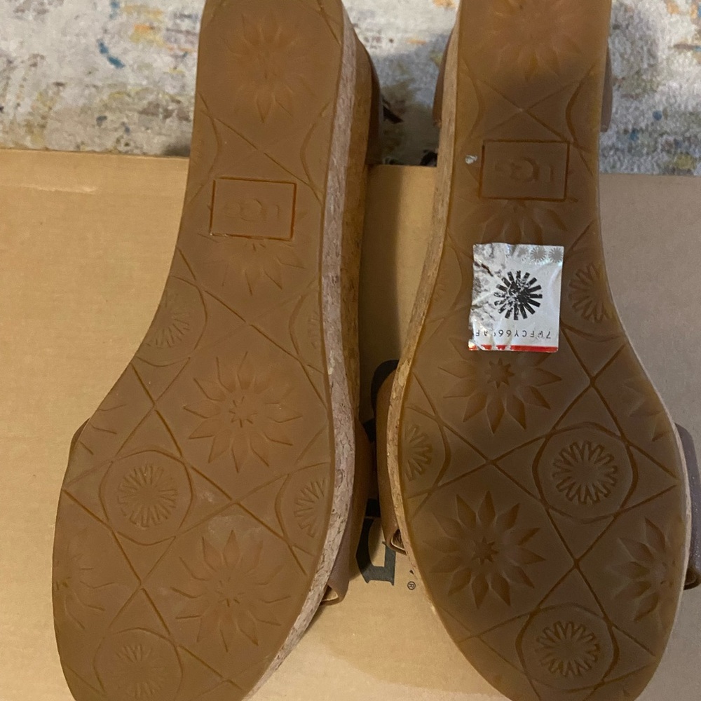 Ugg Sandals - image 4